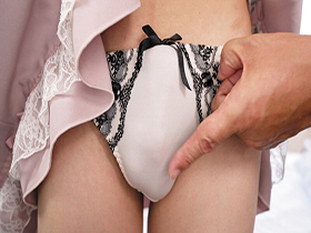 恥ずかしがり屋な男の子がAVデビューで初女装!　サンプル画像02